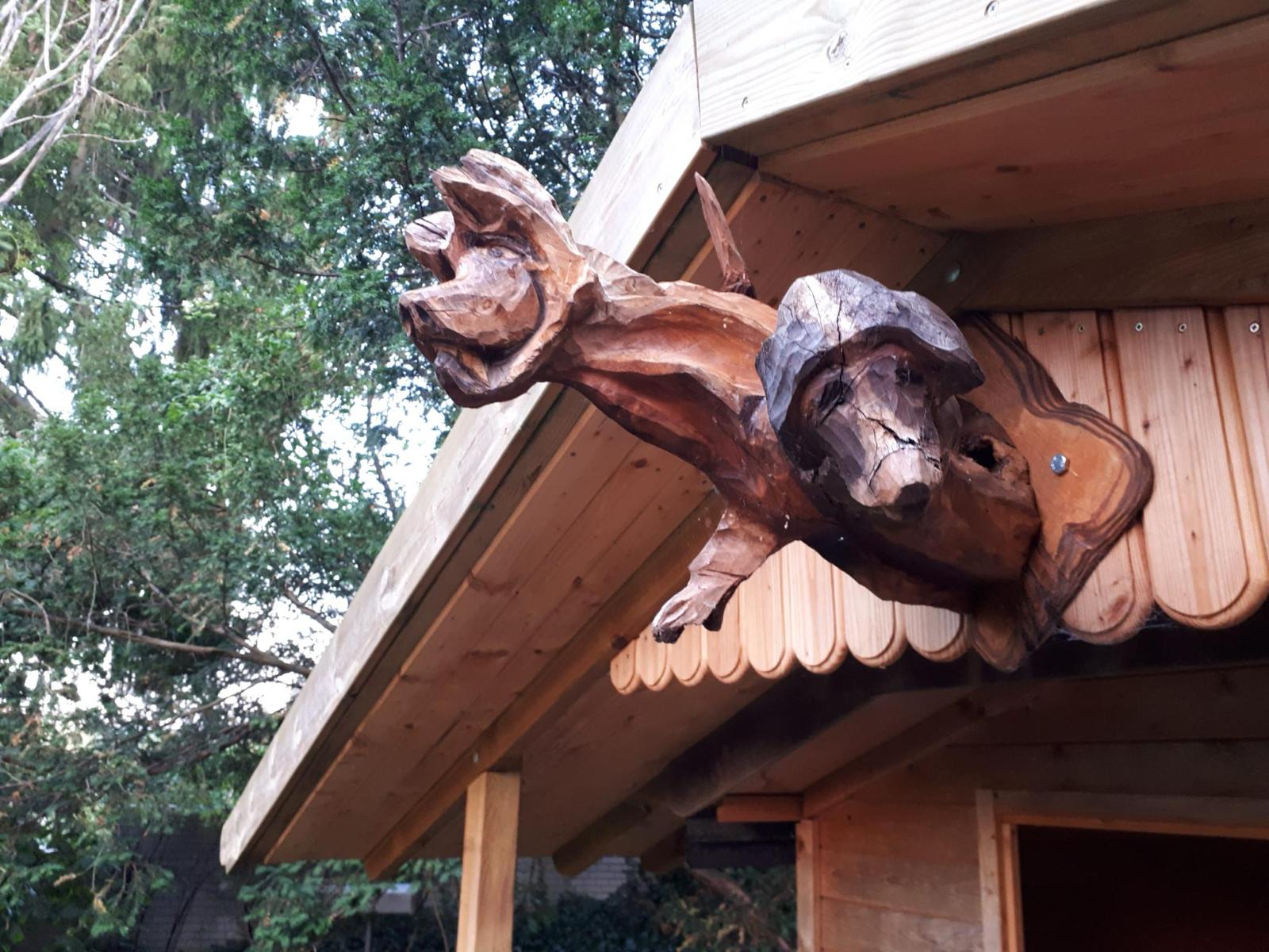 Zerberus und Haushund